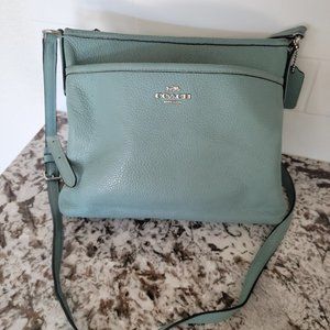 COACH F28035 PEBBLED LEATHER FILE CROSSBODY IN LIGHT SADDLE